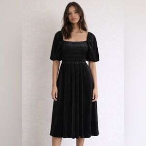 Draper James puffed sleeve smocked velvet NWT black dress